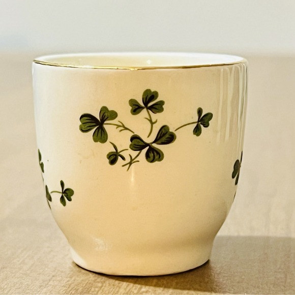 Vintage Carrigaline Pottery Ireland Shamrock Egg Cup Shot Glass Irish Pottery - Picture 1 of 7
